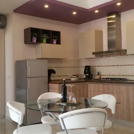 I Due Grifoni Apartments Taormina Exterior photo