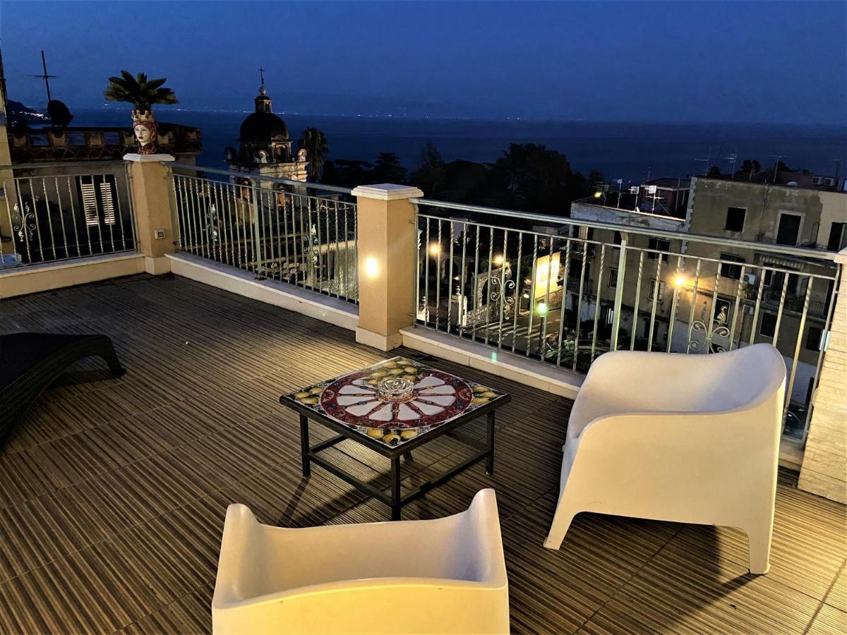I Due Grifoni Apartment Taormina