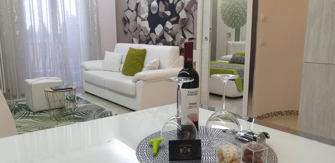 I Due Grifoni Apartment Taormina